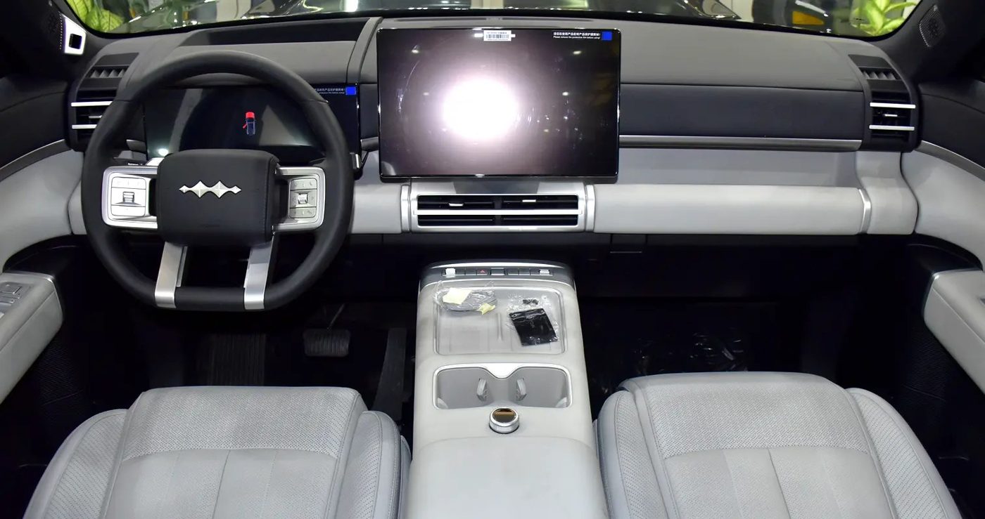 BYD Fangchengbao Tai 7 Premium 2026 – fotografie 11